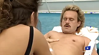 Ashlyn Gere&comma; brunette aux gros seins be in love with se faire baiser par tous les trous